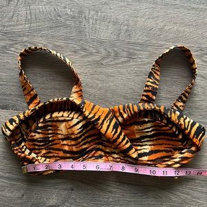 Deadly dames bikini top